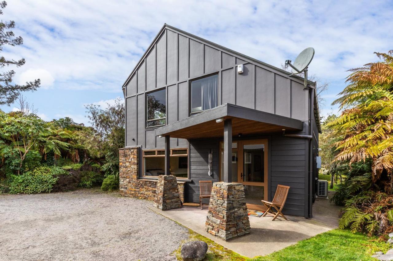 Turangi Trout Lodge Buitenkant foto